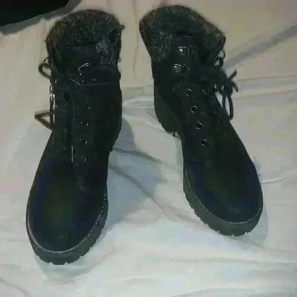 Cliff Woman’s boots - Picture 2 of 6